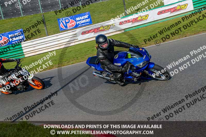 PJM Wedding Photography;enduro digital images;event digital images;eventdigitalimages;mallory park;mallory park photographs;mallory park trackday;mallory park trackday photographs;no limits trackdays;peter wileman photography;racing digital images;trackday digital images;trackday photos